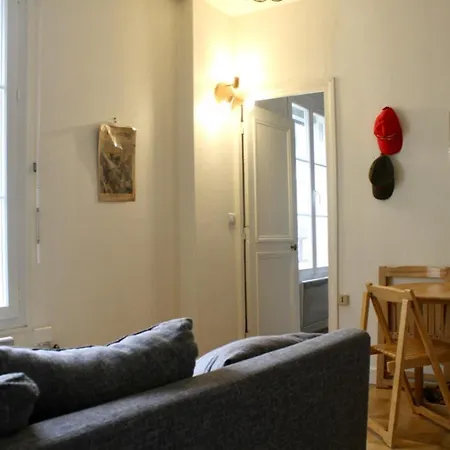 Charming Studio Near Tour Montparnasse