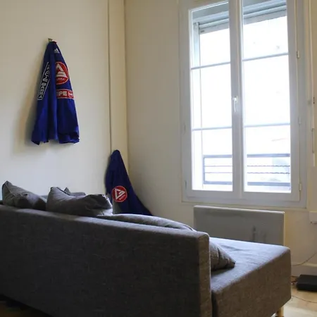 Charming Studio Near Tour Montparnasse Appartamento *