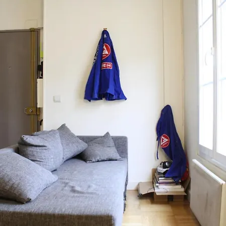 Charming Studio Near Tour Montparnasse * Parigi