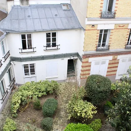 Charming Studio Near Tour Montparnasse * Parigi